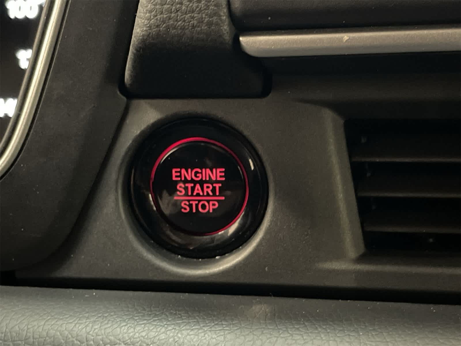 Thumbnail: 2025 Honda Pilot - 8