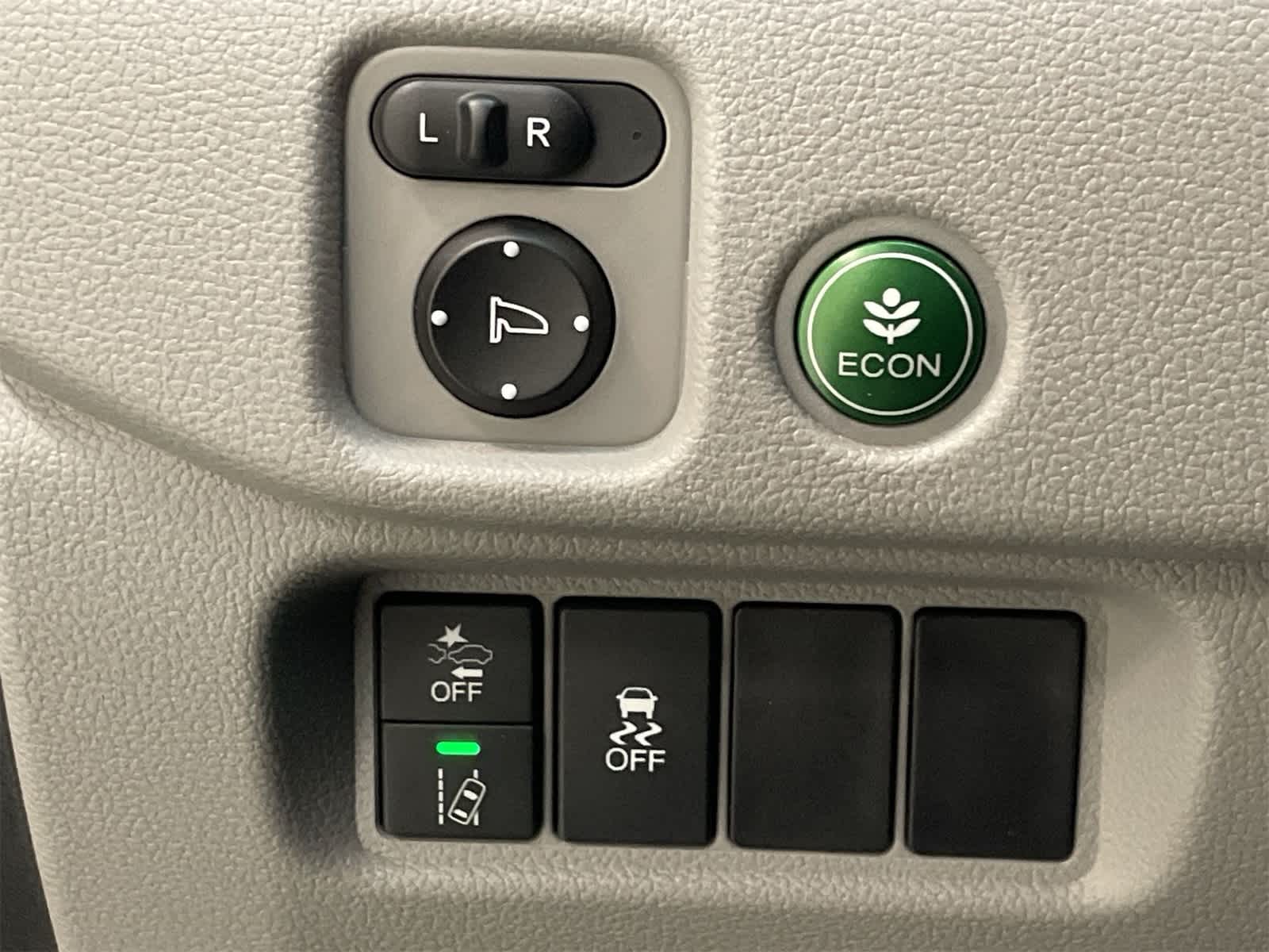 Thumbnail: 2019 Honda Pilot - 35