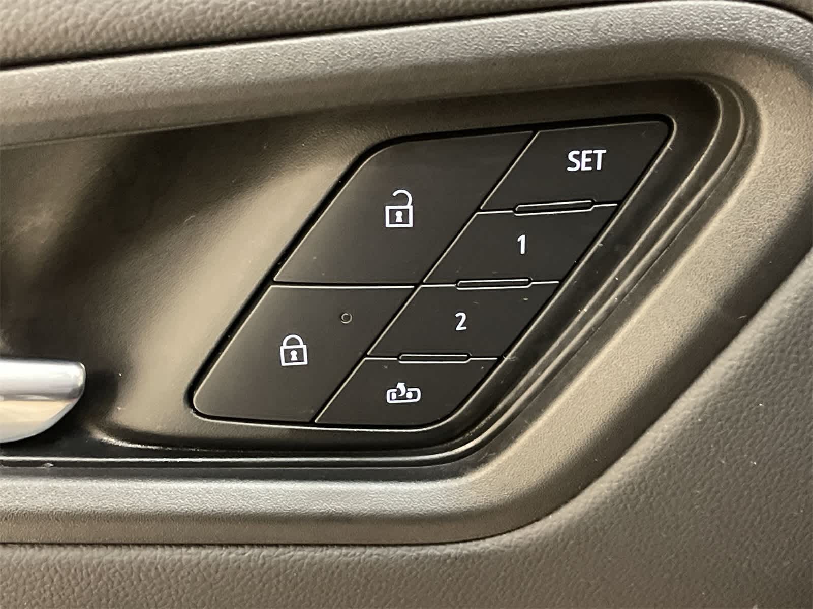 Thumbnail: 2025 Honda Prologue - 18