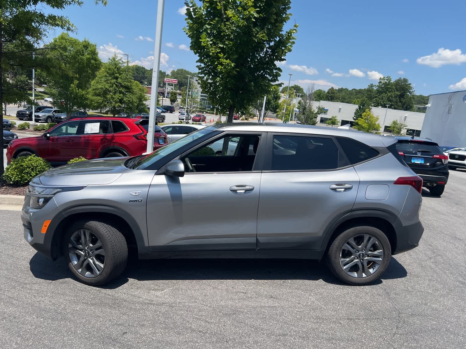 Thumbnail: 2021 Kia Seltos - 6