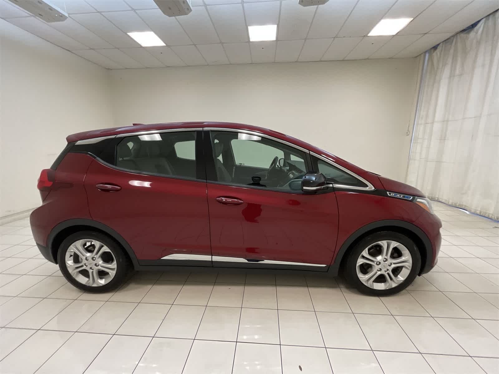 Thumbnail: 2021 Chevrolet Bolt EV - 24