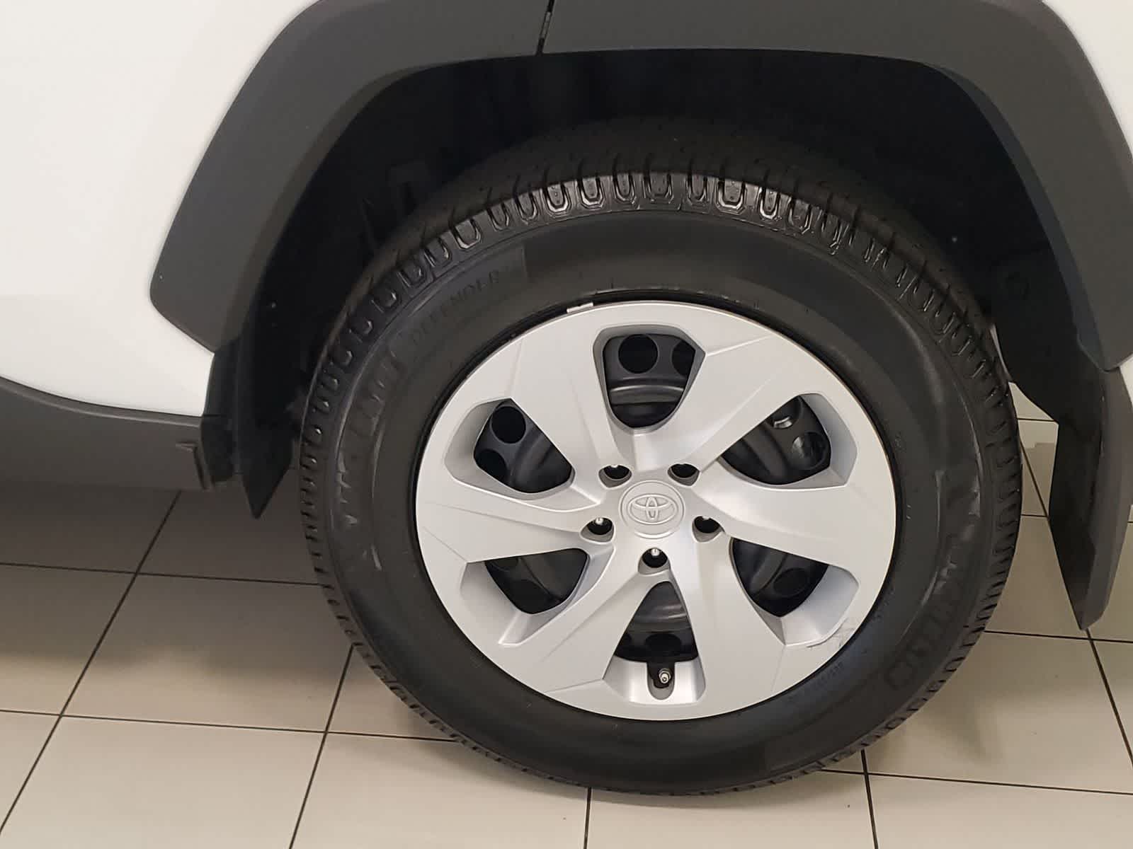 Thumbnail: 2025 Toyota RAV4 - 20