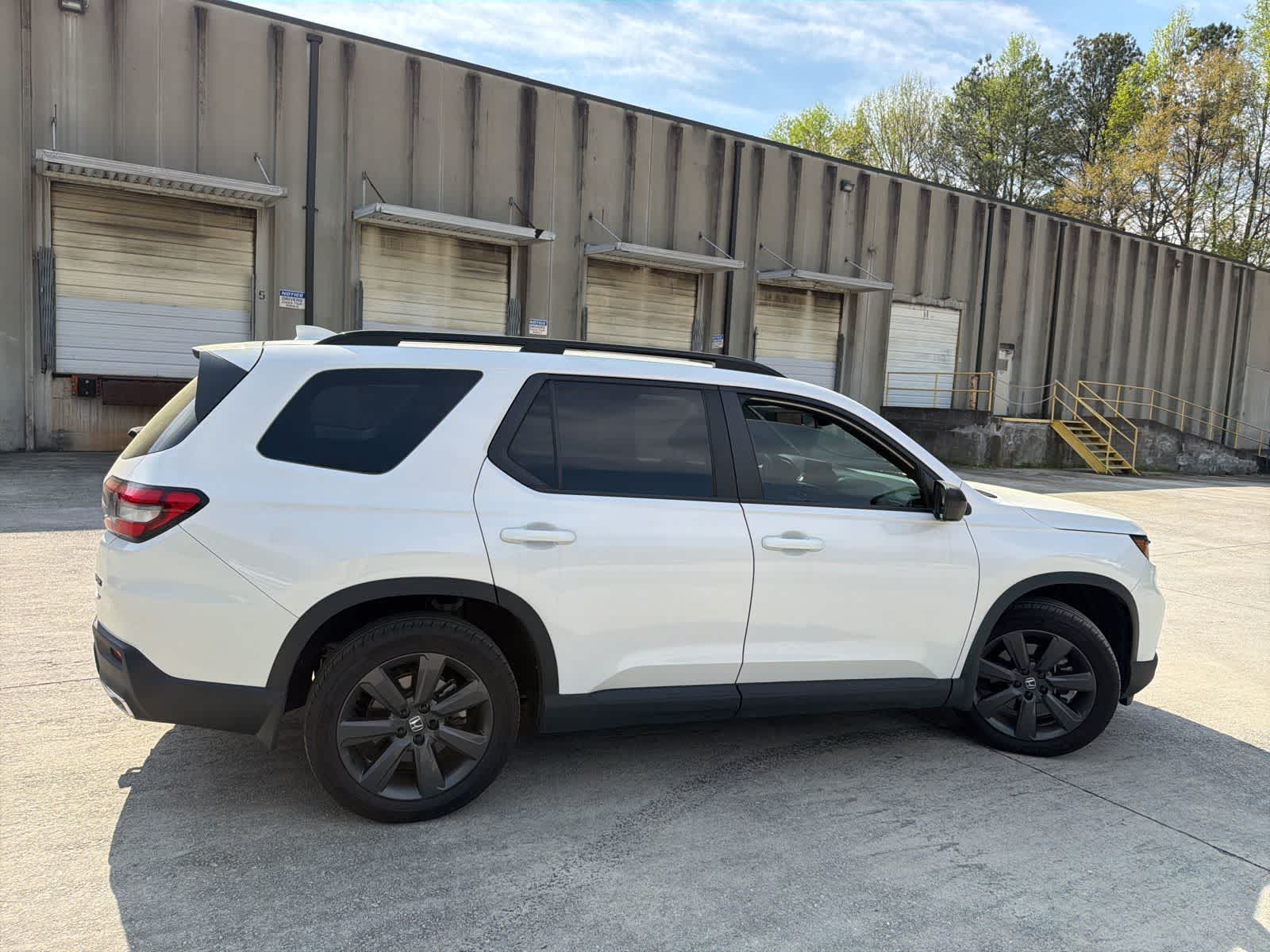 Thumbnail: 2025 Honda Pilot - 10