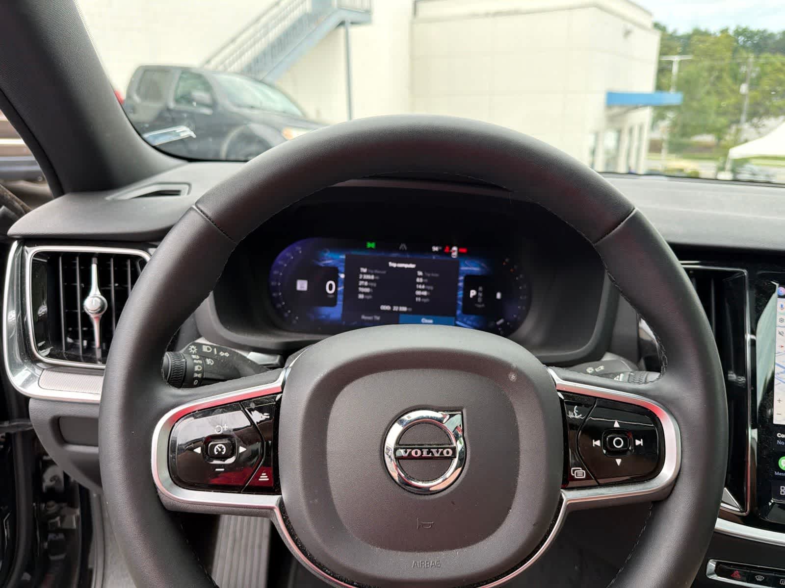 Thumbnail: 2024 Volvo S60 - 25