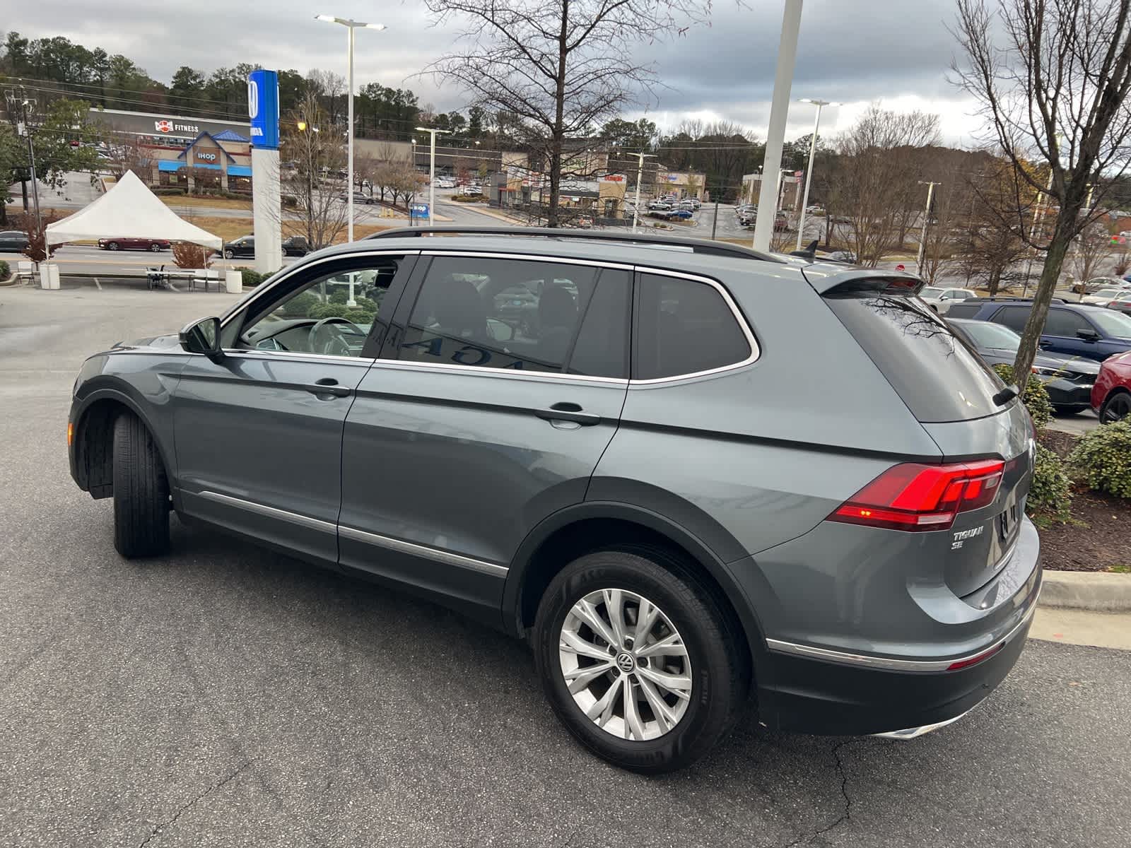 Thumbnail: 2018 Volkswagen Tiguan - 7