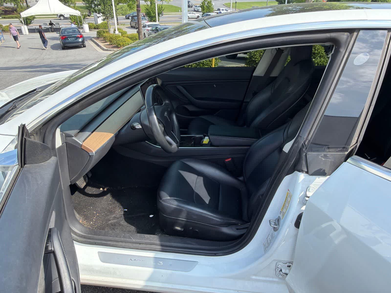 Thumbnail: 2019 Tesla Model 3 - 16