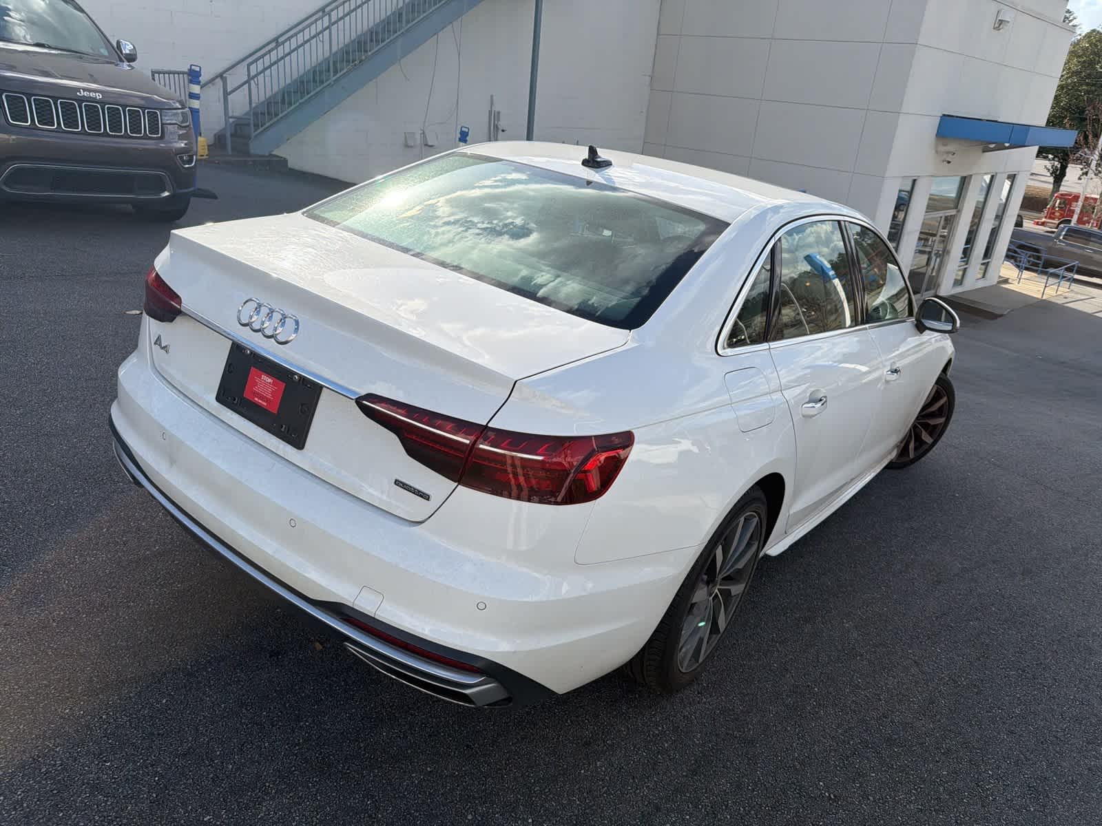 Thumbnail: 2022 Audi A4 - 10