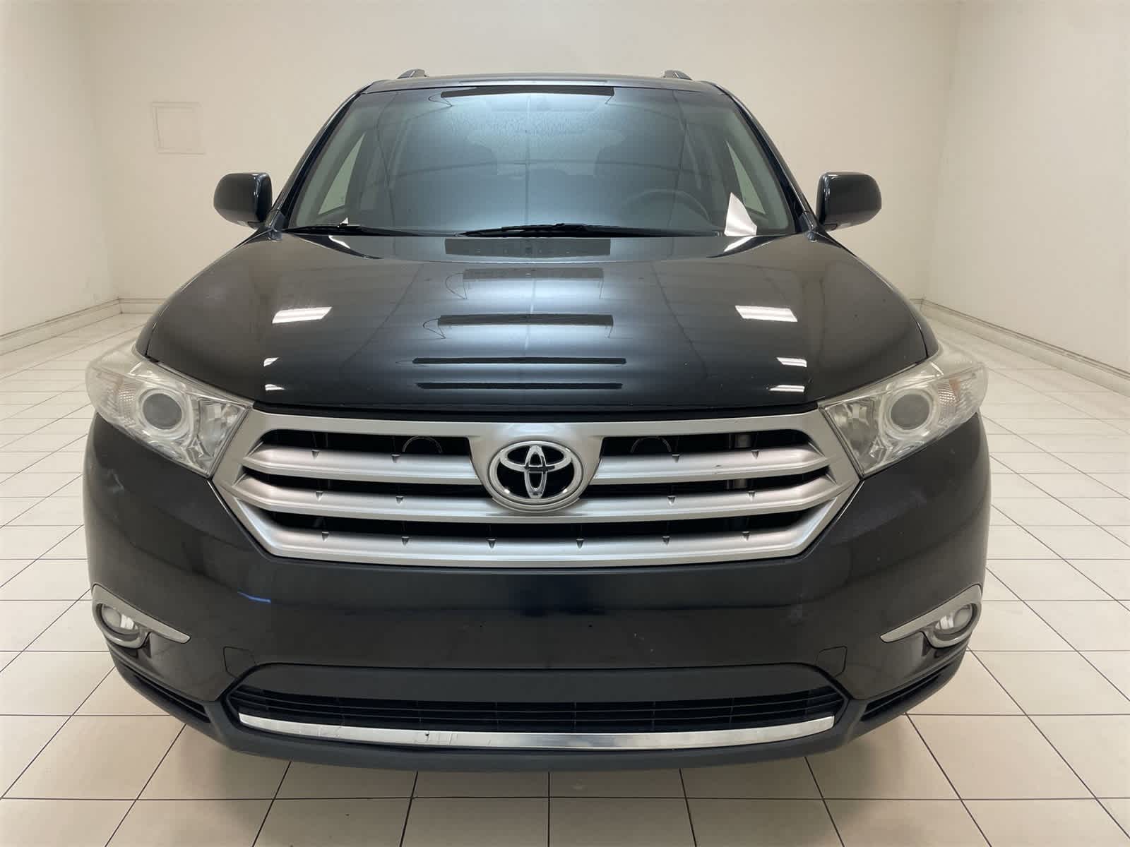 Thumbnail: 2013 Toyota Highlander - 24