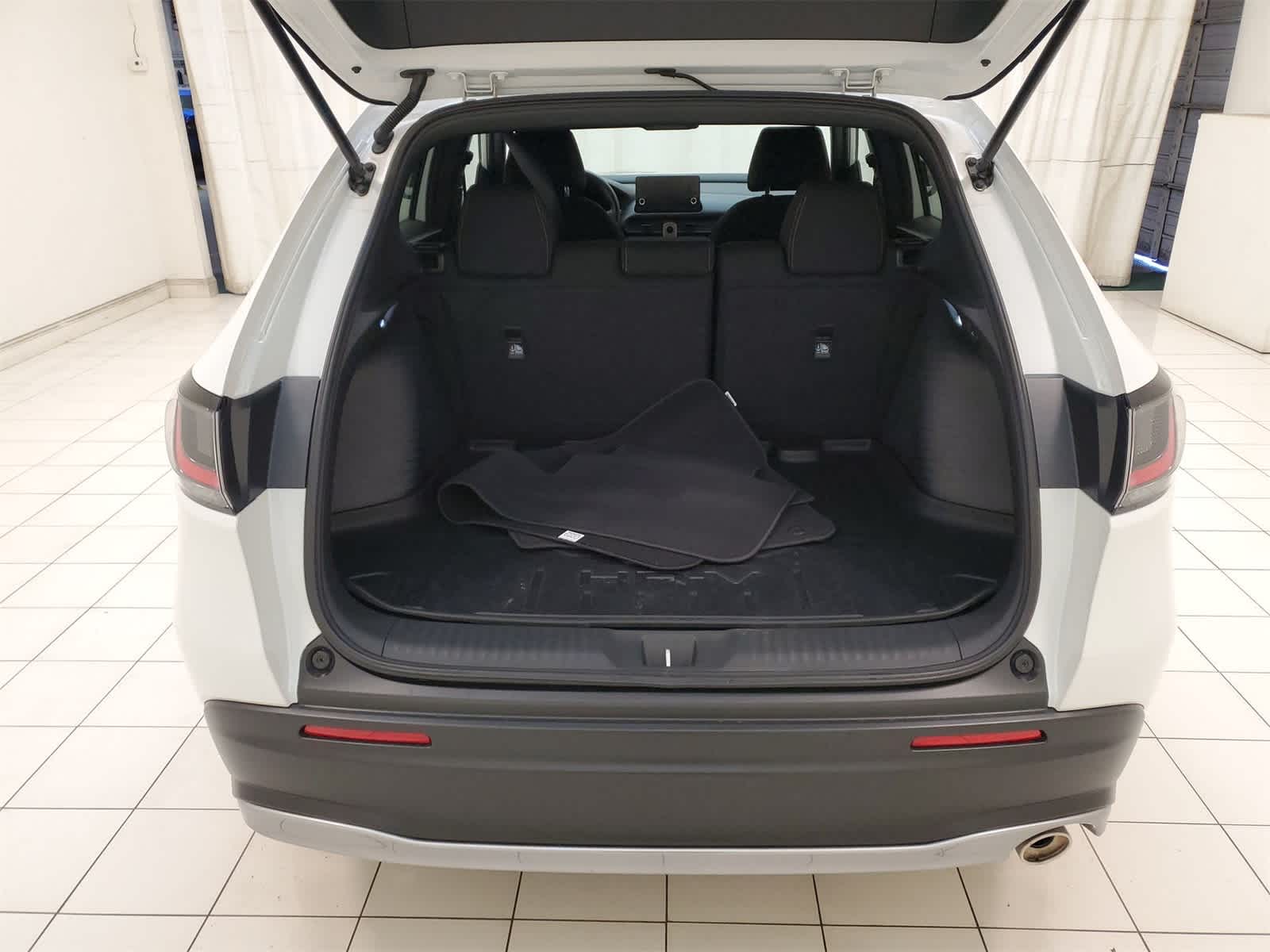 Thumbnail: 2025 Honda HR-V - 21