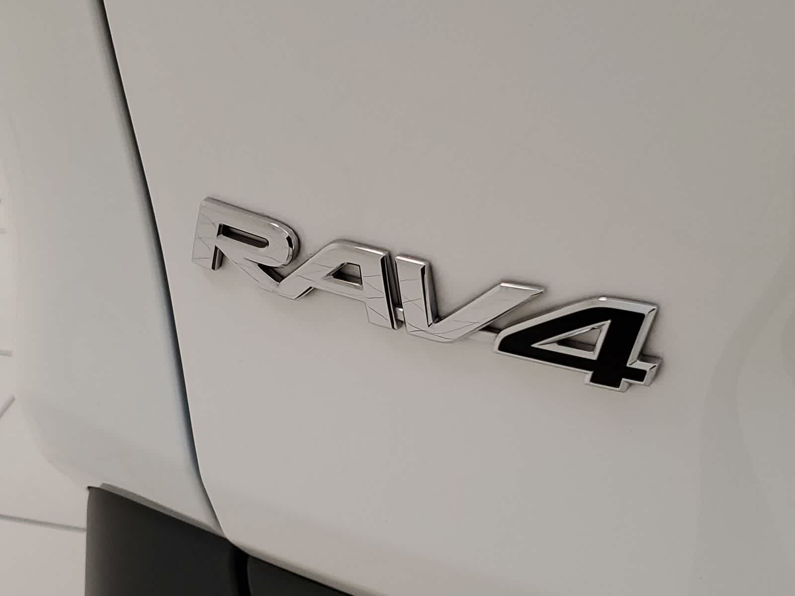 Thumbnail: 2025 Toyota RAV4 - 18