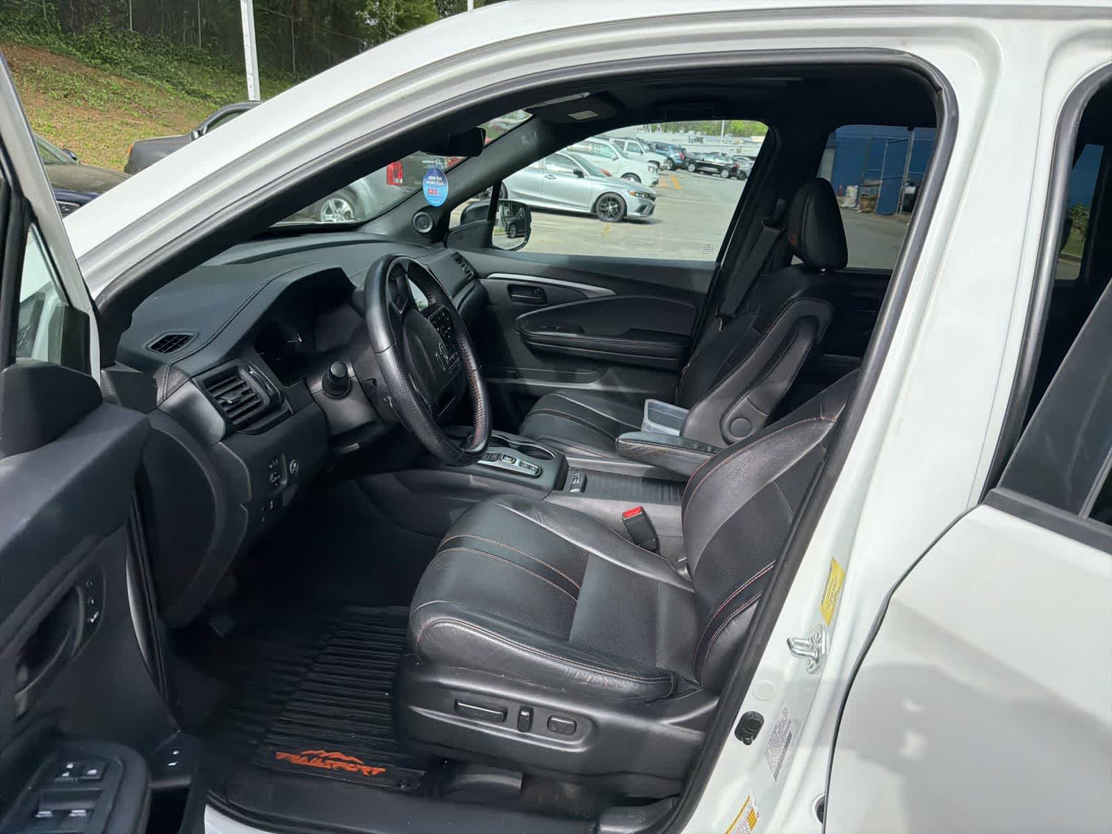 Thumbnail: 2022 Honda Passport - 18