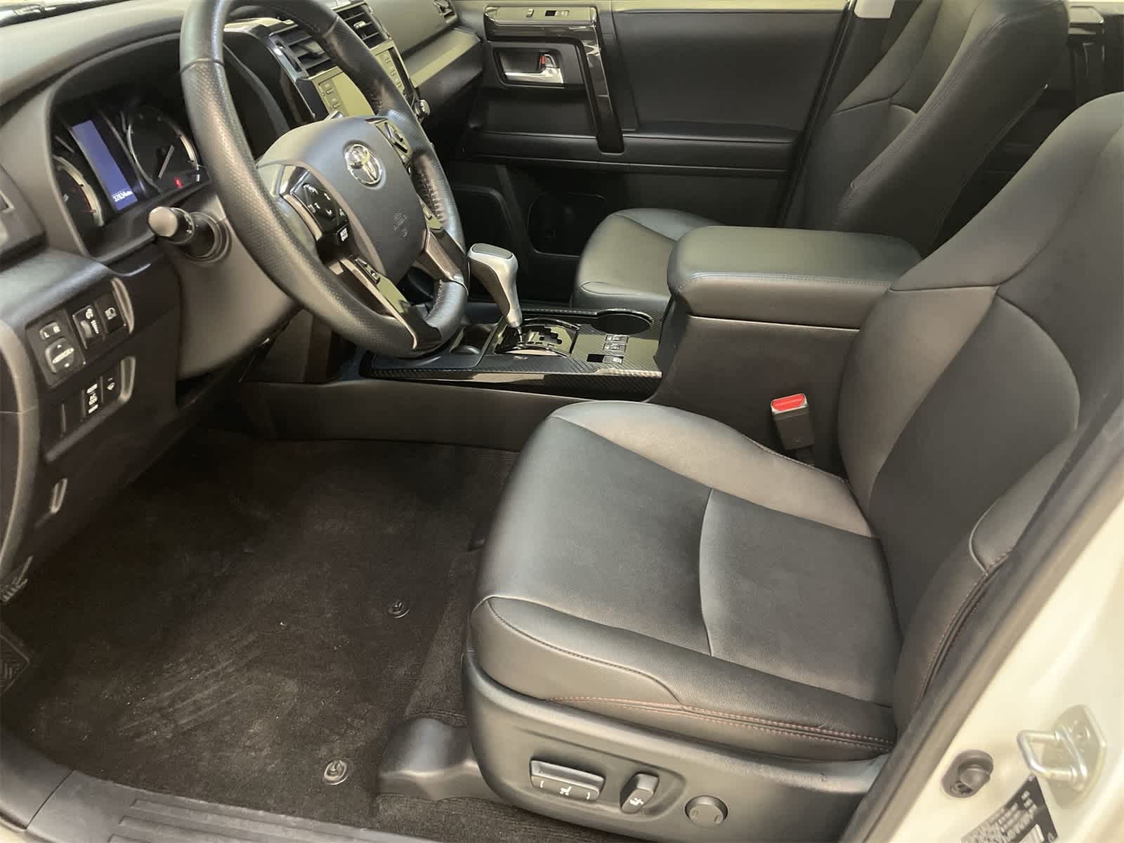 Thumbnail: 2023 Toyota 4Runner - 19