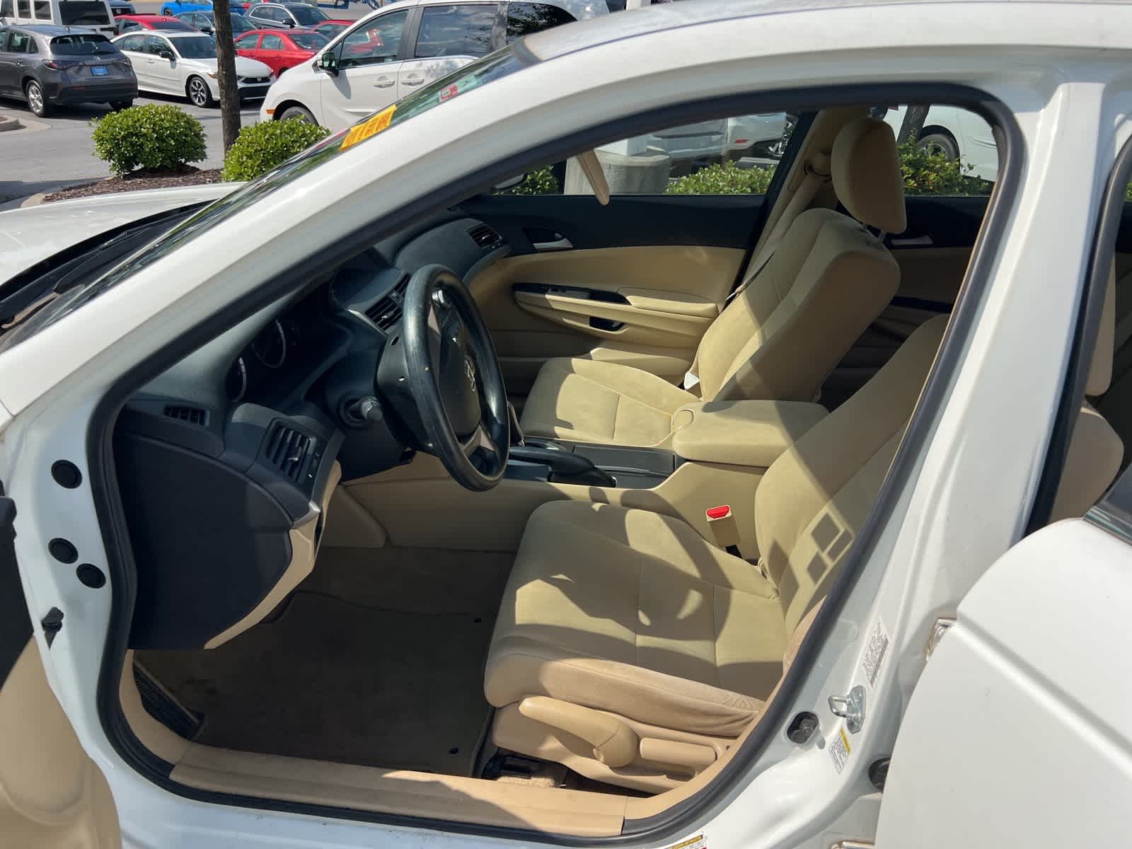 Thumbnail: 2011 Honda Accord - 16