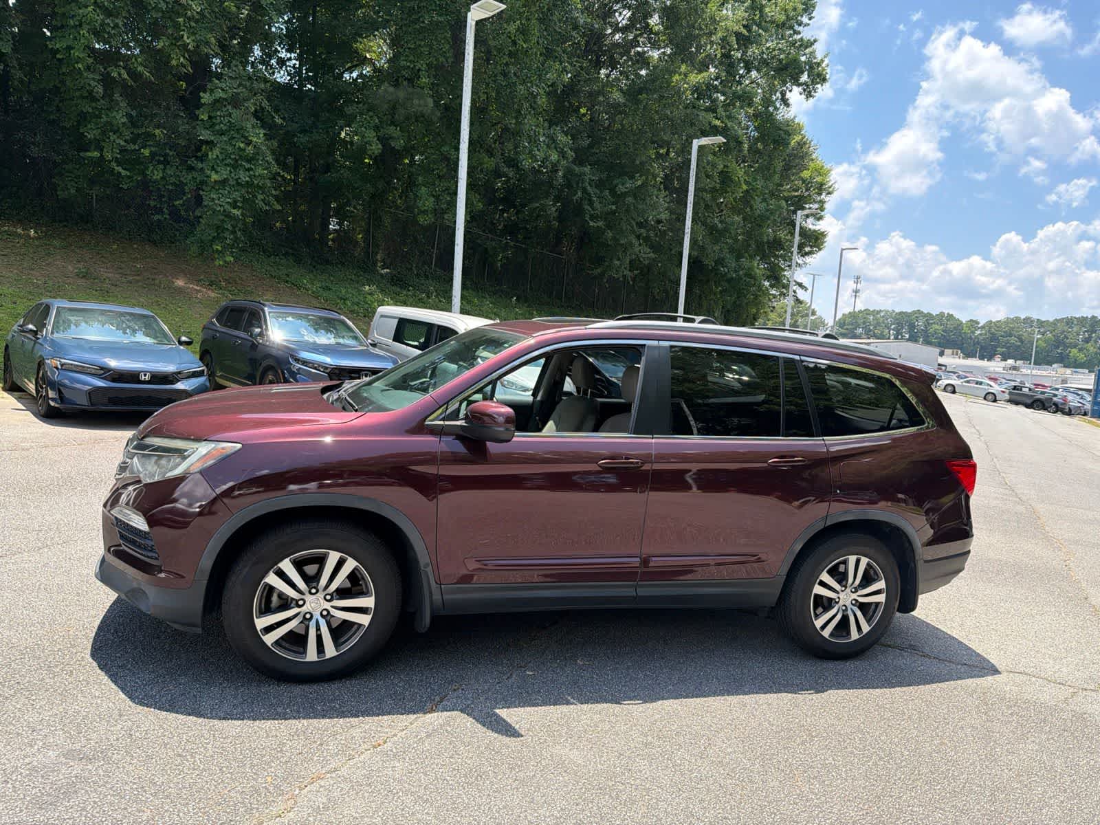 Thumbnail: 2016 Honda Pilot - 7