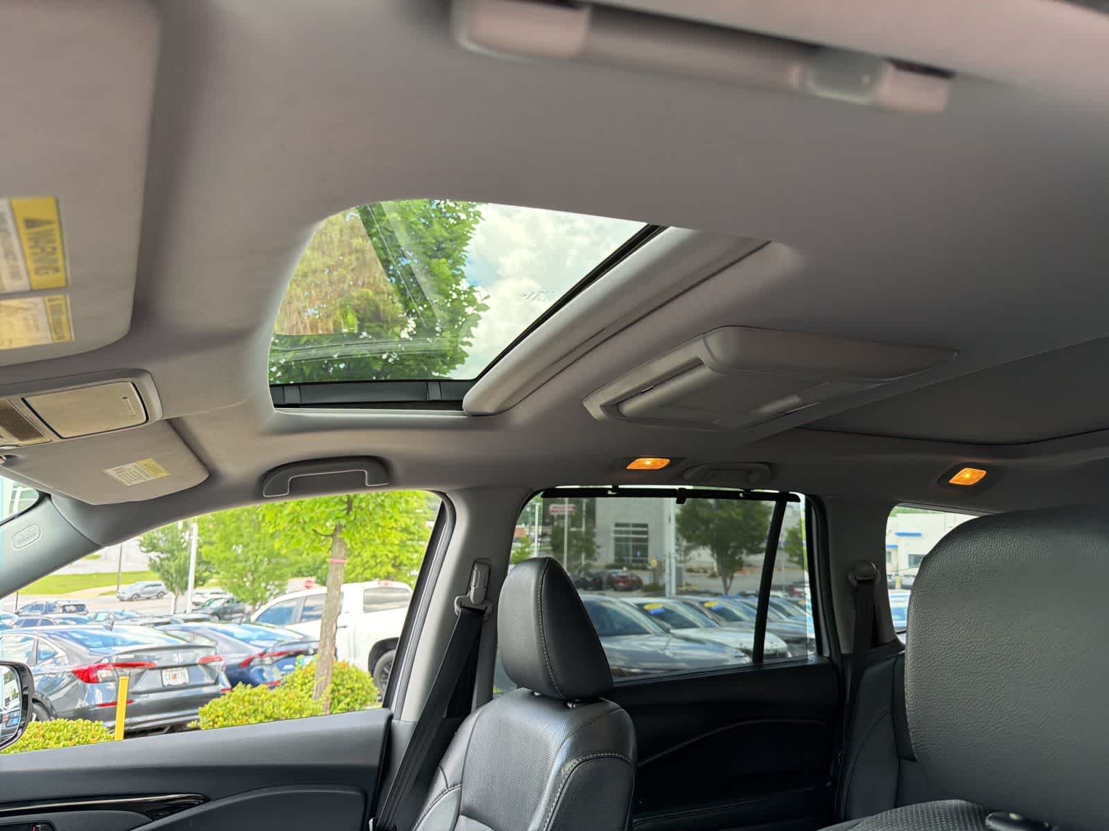 Thumbnail: 2016 Honda Pilot - 21