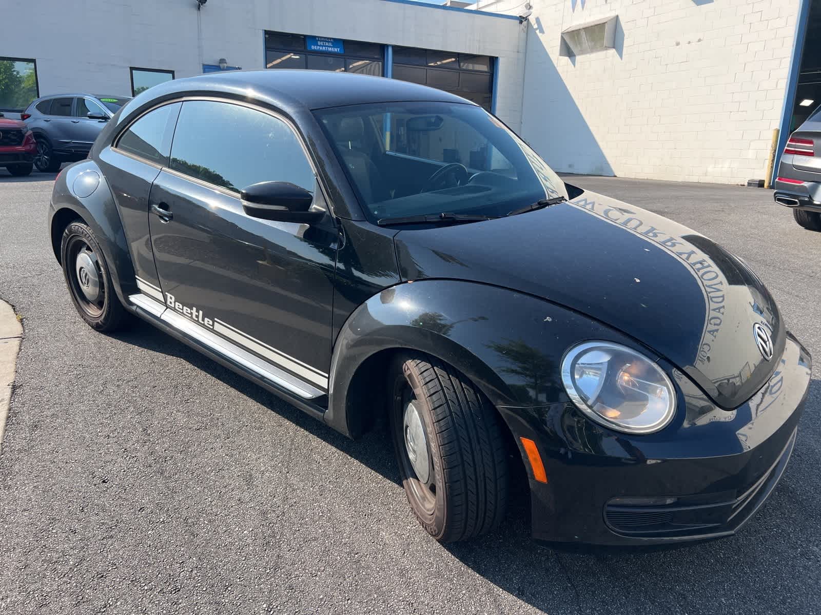 Thumbnail: 2013 Volkswagen Beetle - 12