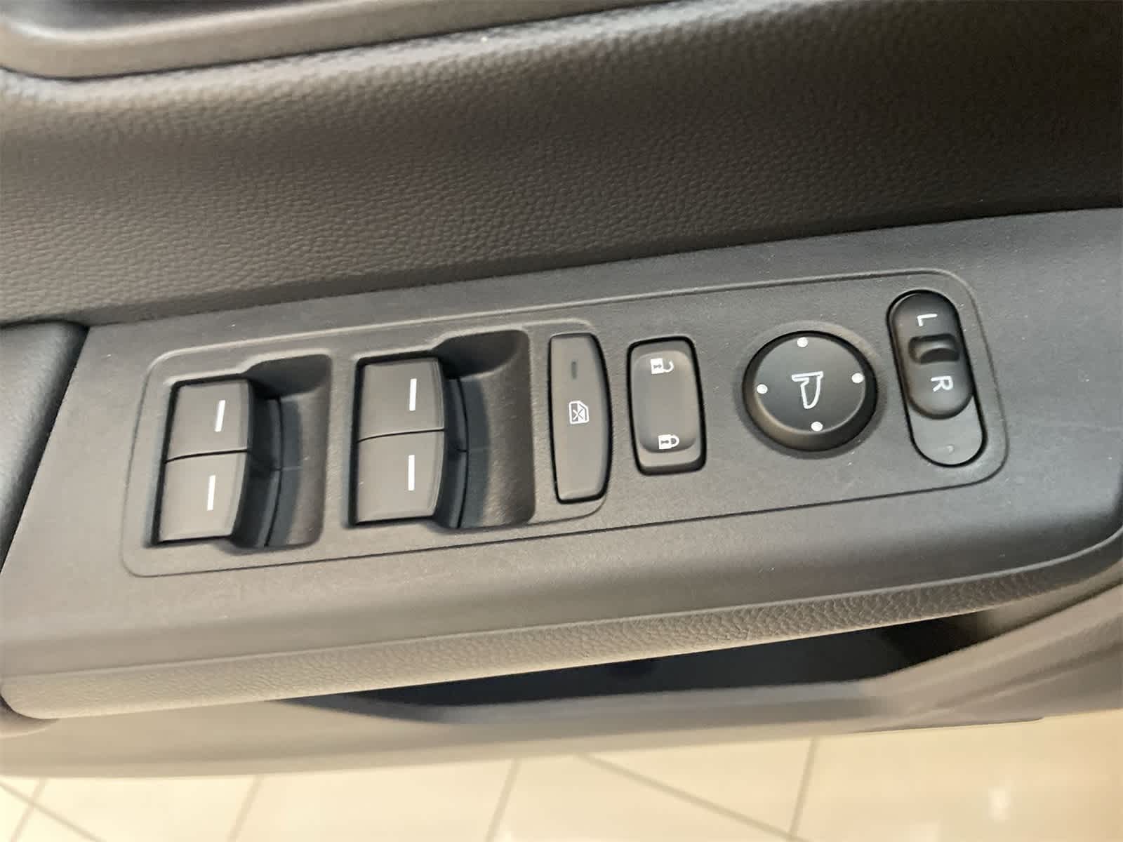 Thumbnail: 2025 Honda CR-V - 17