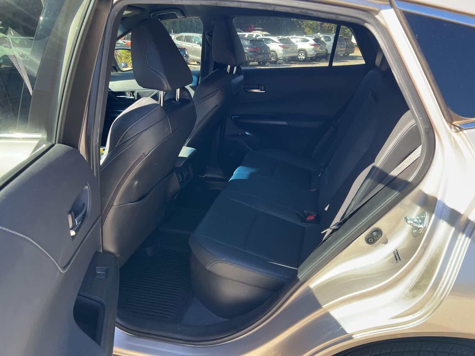 Thumbnail: 2021 Toyota Venza - 15