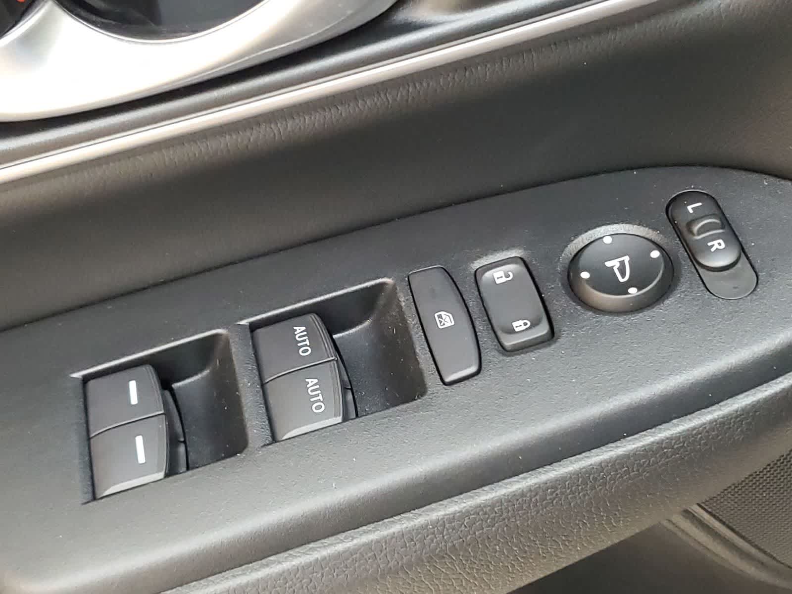 Thumbnail: 2022 Honda CR-V - 18