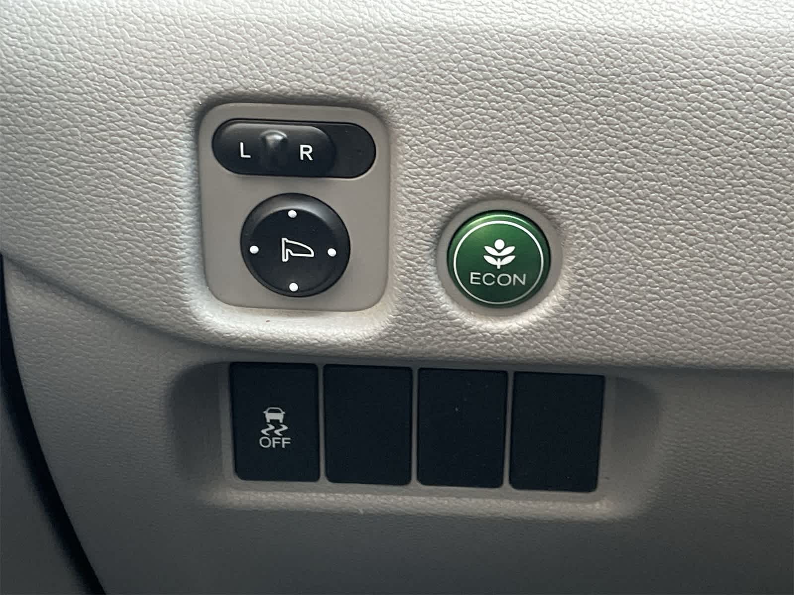 Thumbnail: 2018 Honda Pilot - 29