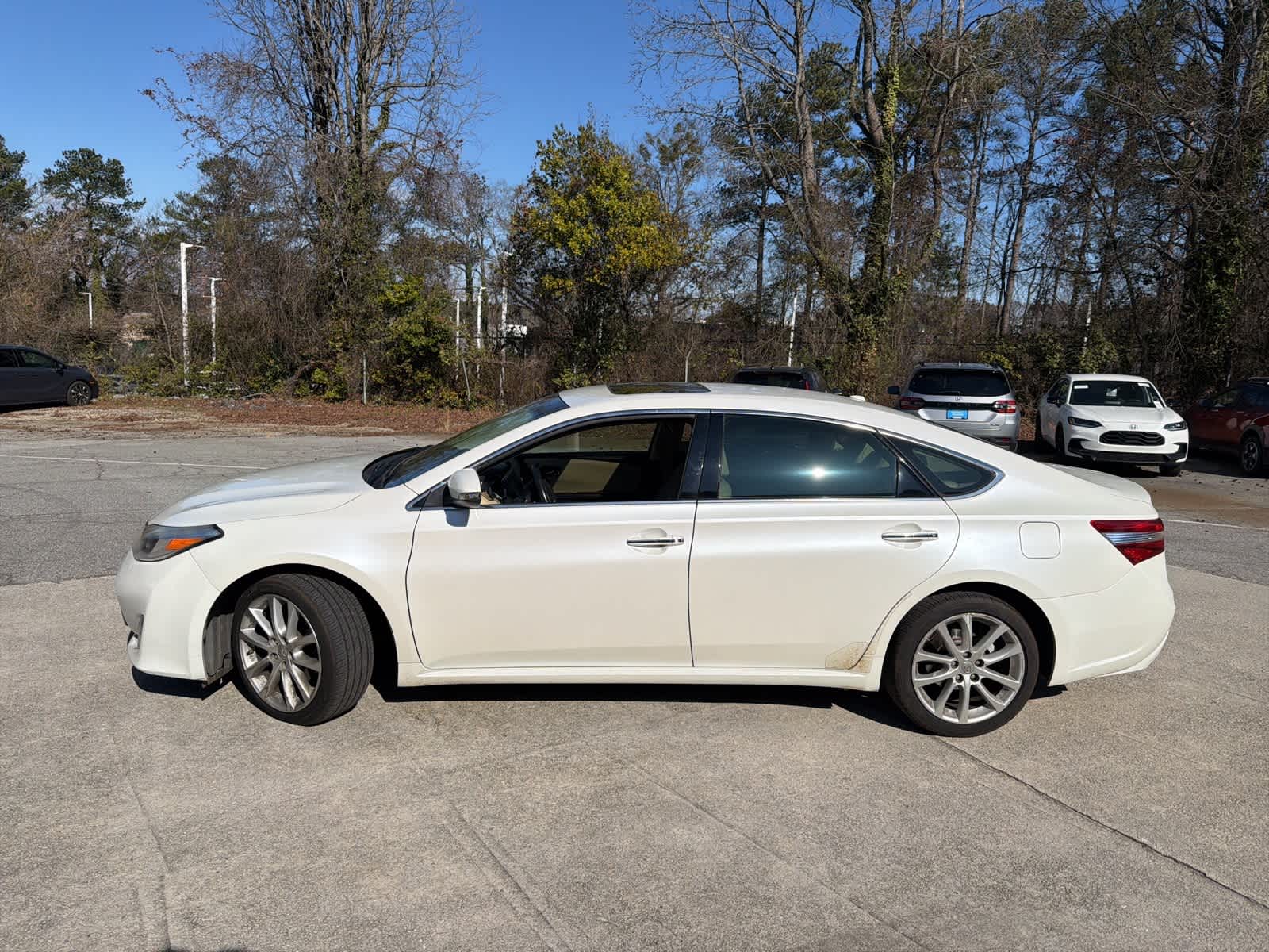 Thumbnail: 2013 Toyota Avalon - 6