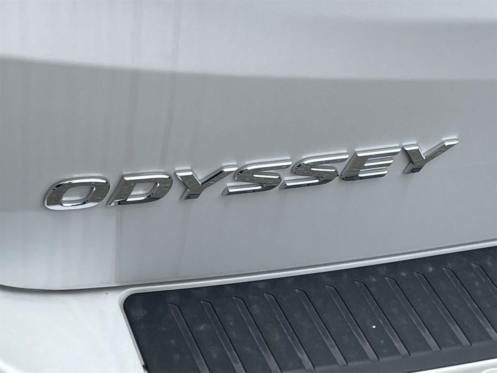 2025 Honda Odyssey Touring 8
