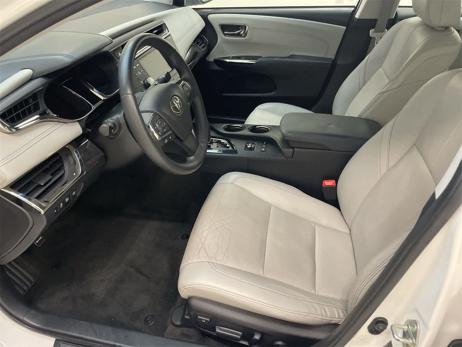 Thumbnail: 2014 Toyota Avalon - 19