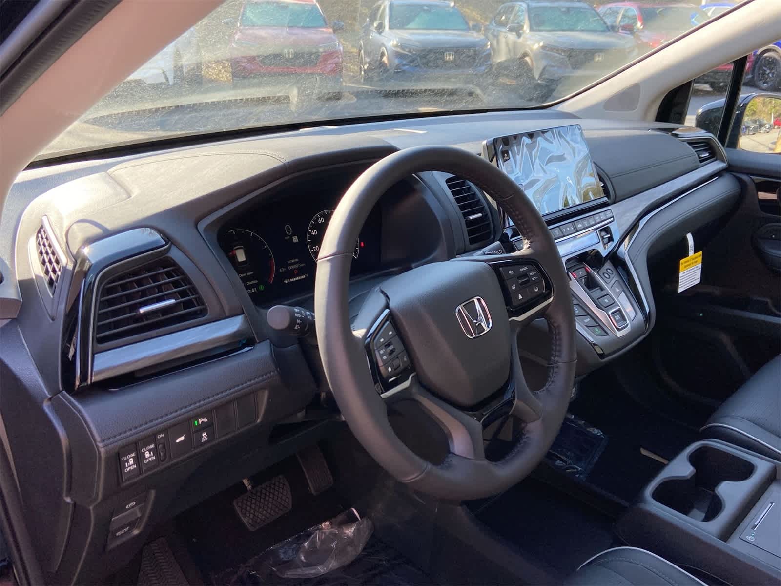 Thumbnail: 2026 Honda Odyssey - 13