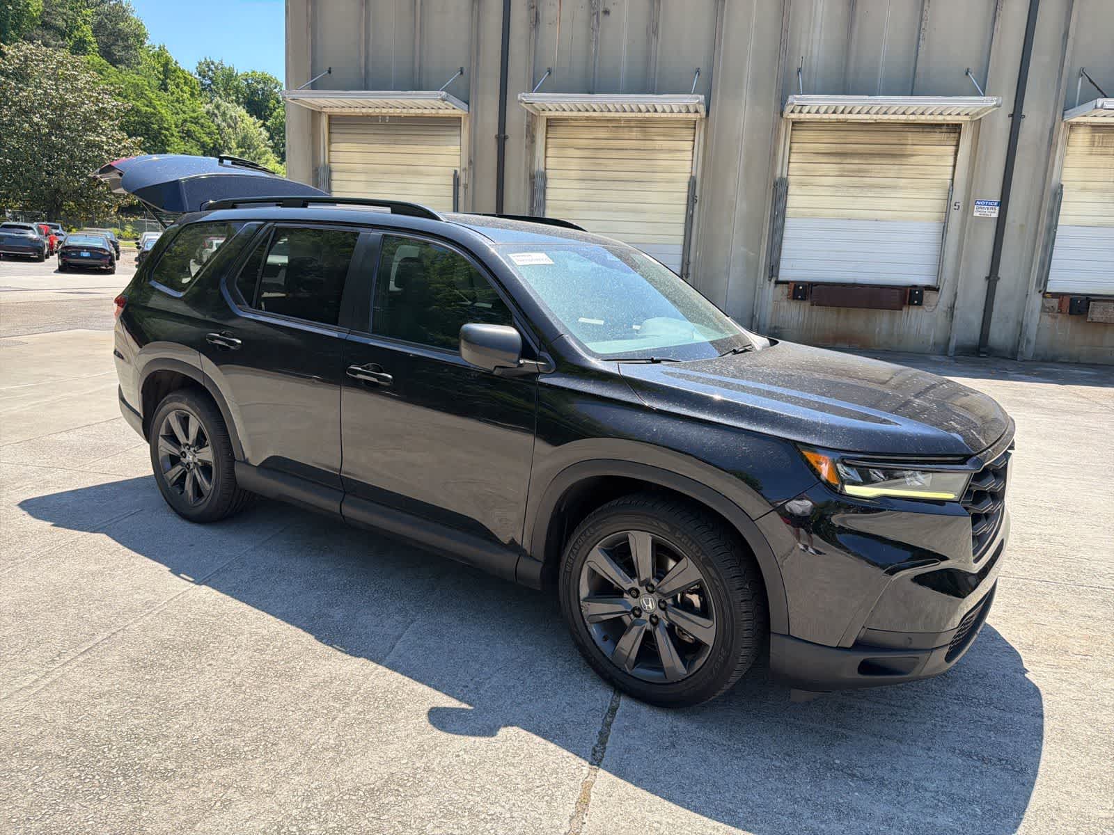 Thumbnail: 2023 Honda Pilot - 14