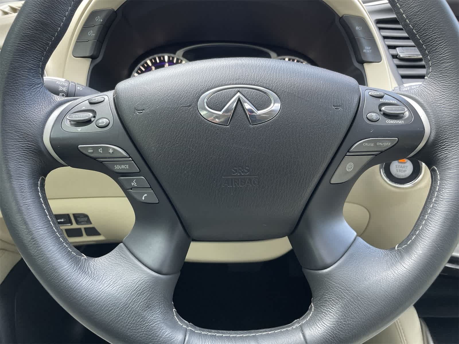 Thumbnail: 2017 INFINITI QX60 - 12