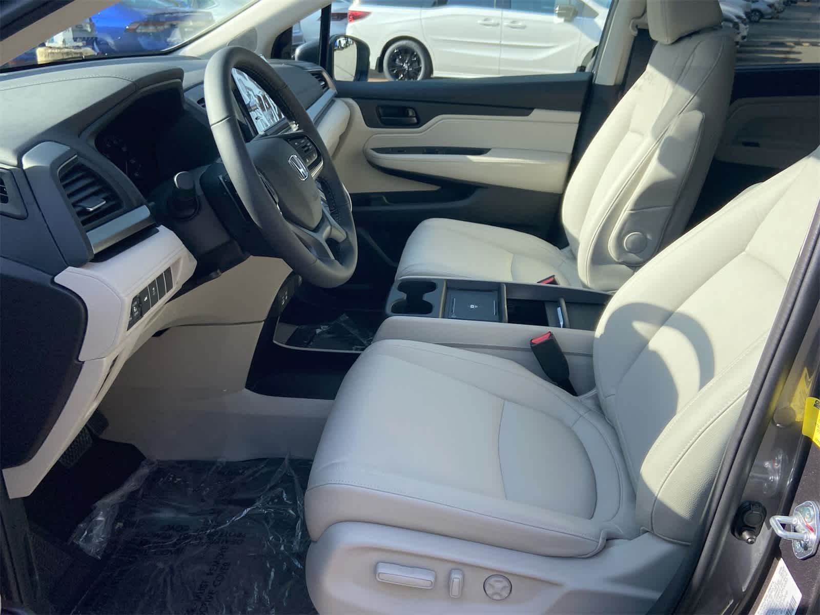Thumbnail: 2025 Honda Odyssey - 12