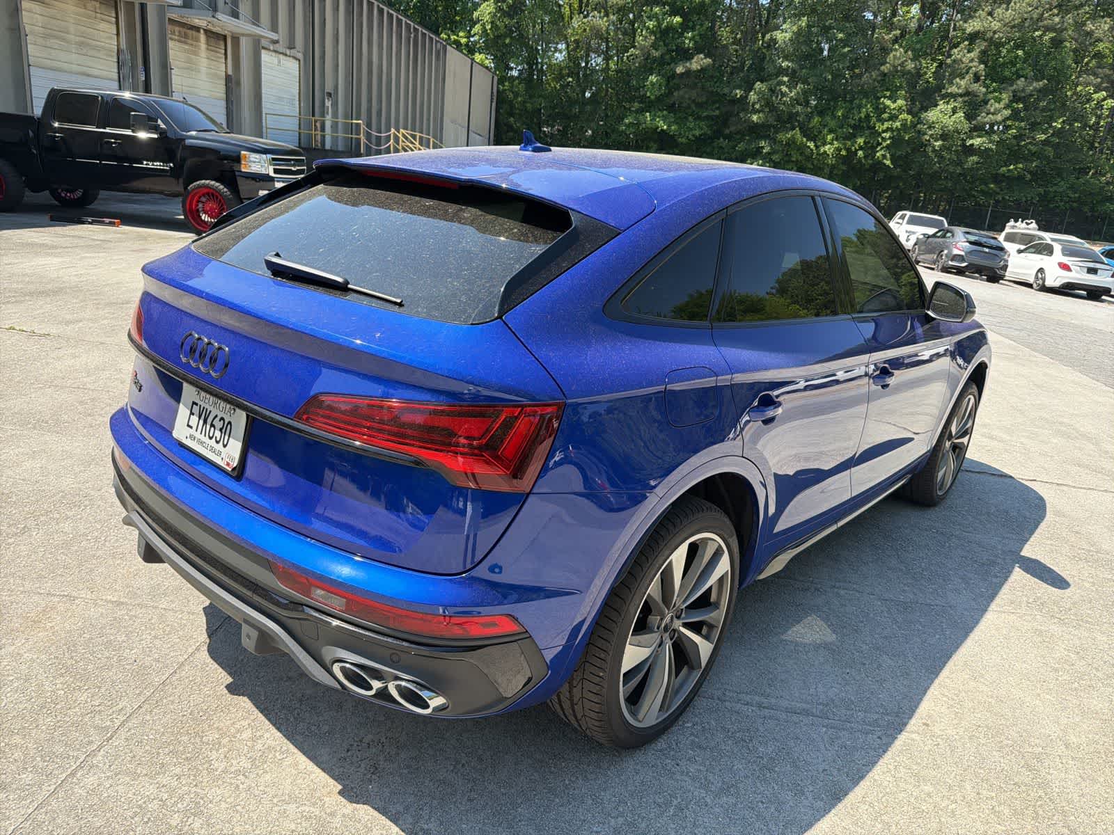 Thumbnail: 2024 Audi SQ5 - 10