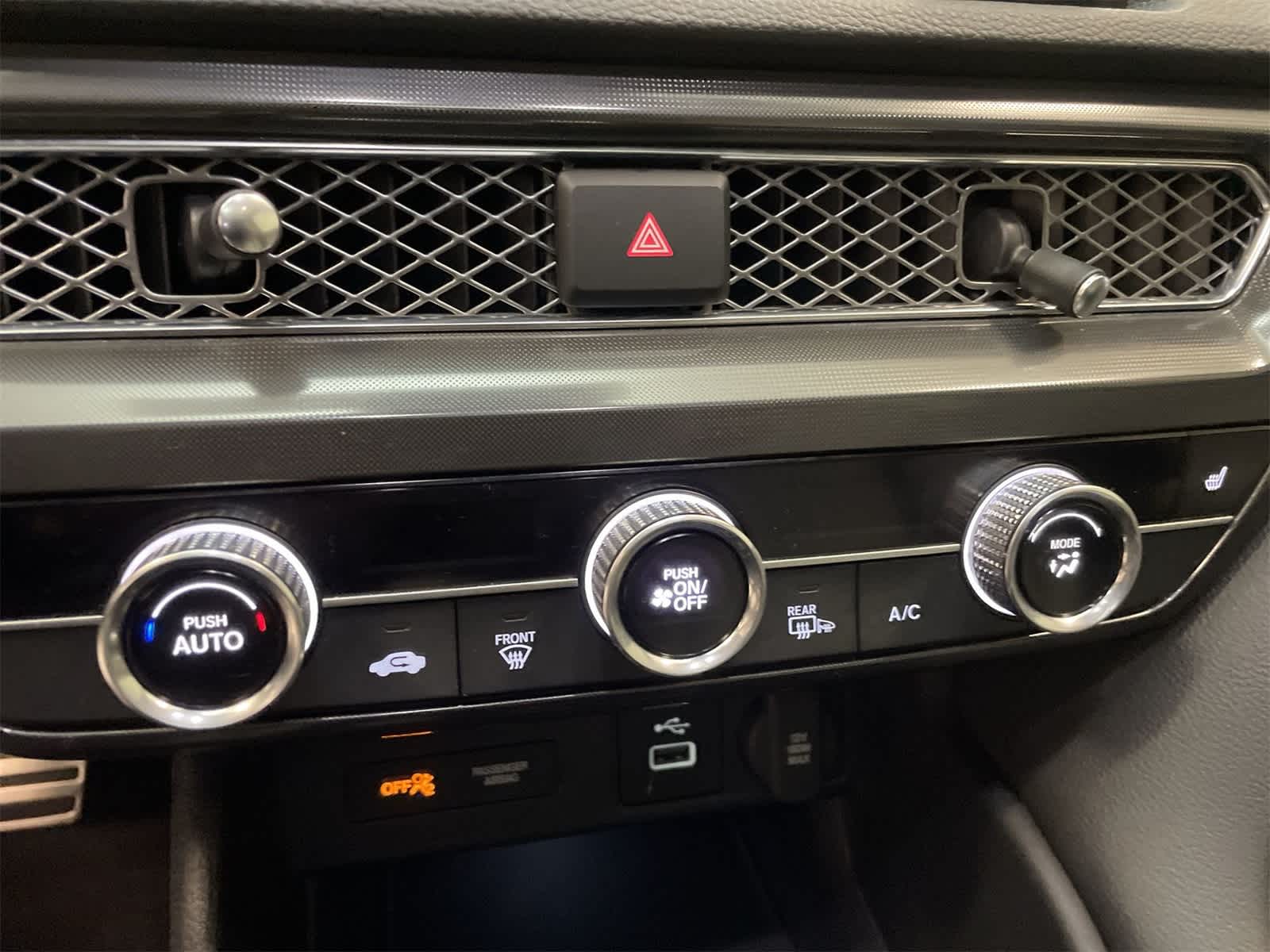 Thumbnail: 2023 Acura Integra - 30