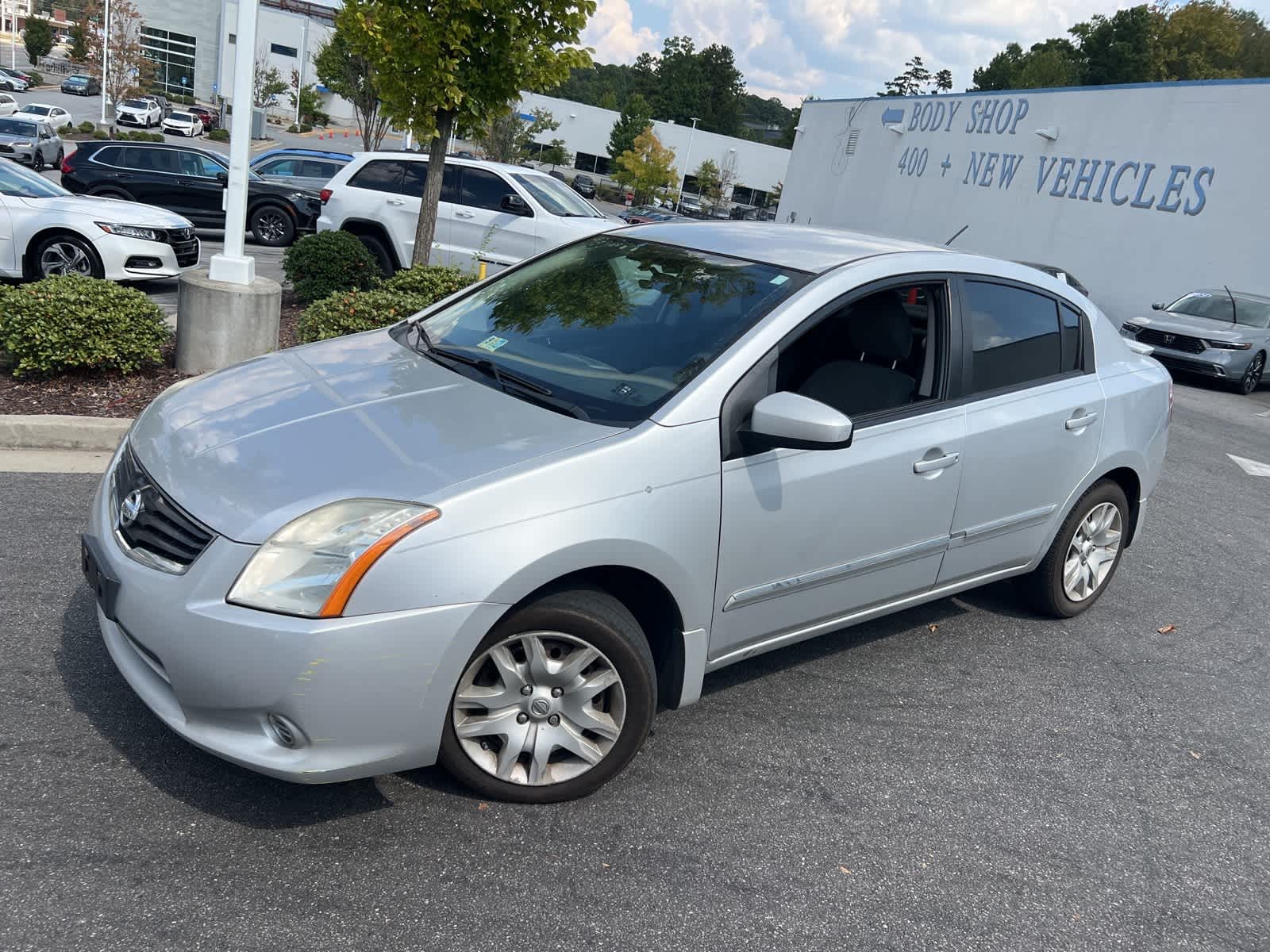 Thumbnail: 2012 Nissan Sentra - 4