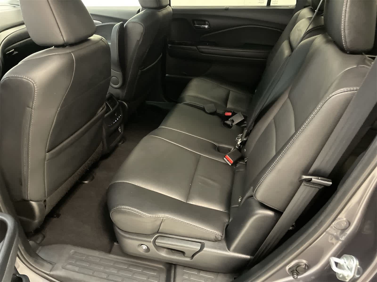 Thumbnail: 2021 Honda Pilot - 21