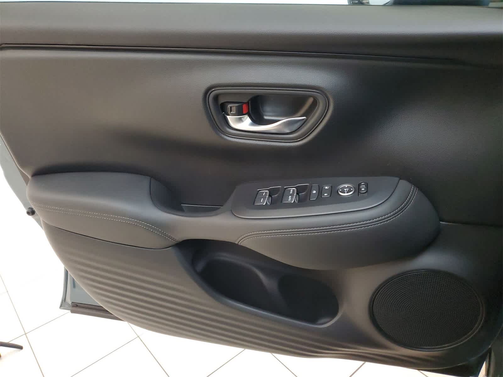 Thumbnail: 2024 Honda HR-V - 16