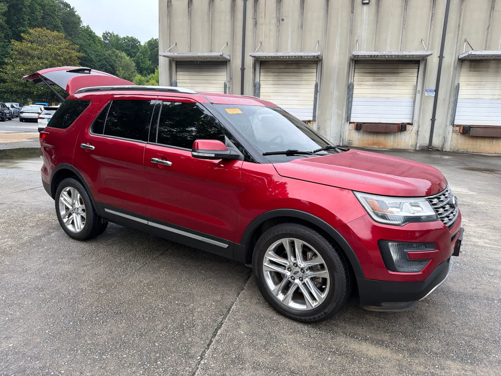 Thumbnail: 2016 Ford Explorer - 14