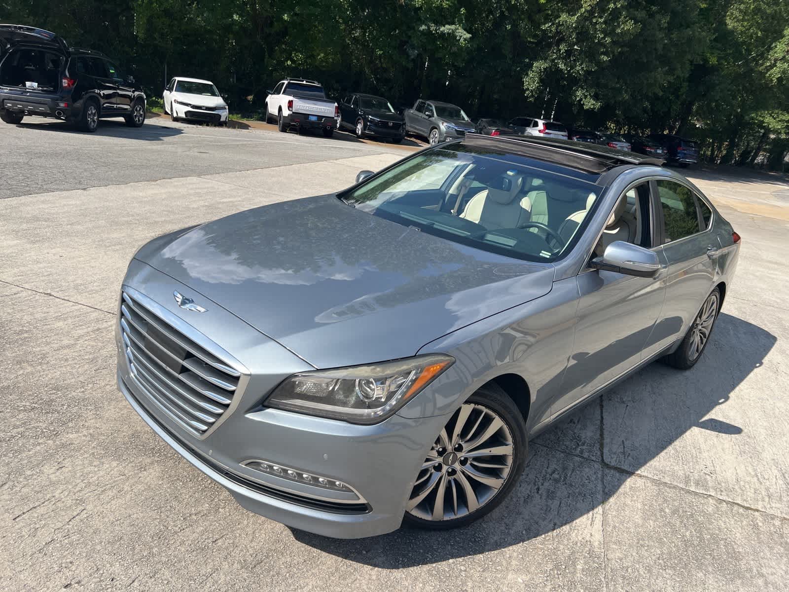 Thumbnail: 2017 Genesis G80 - 3