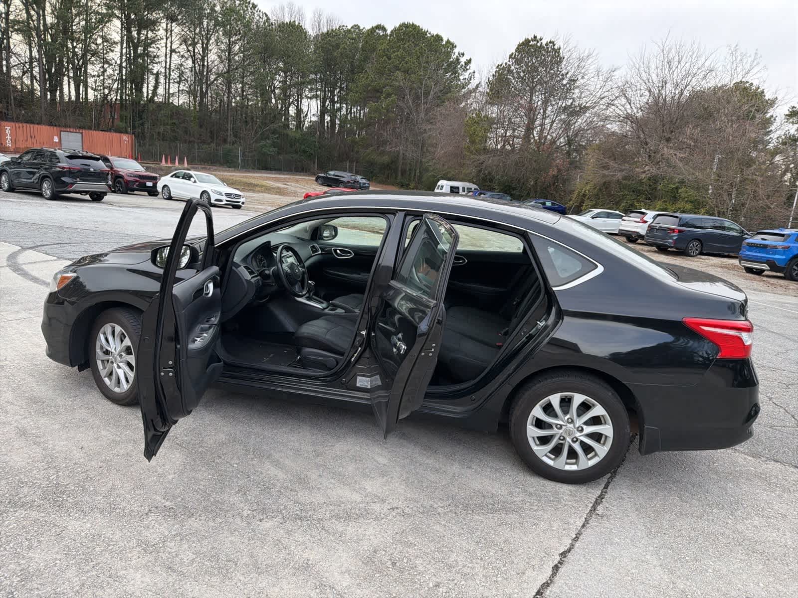 Thumbnail: 2018 Nissan Sentra - 18