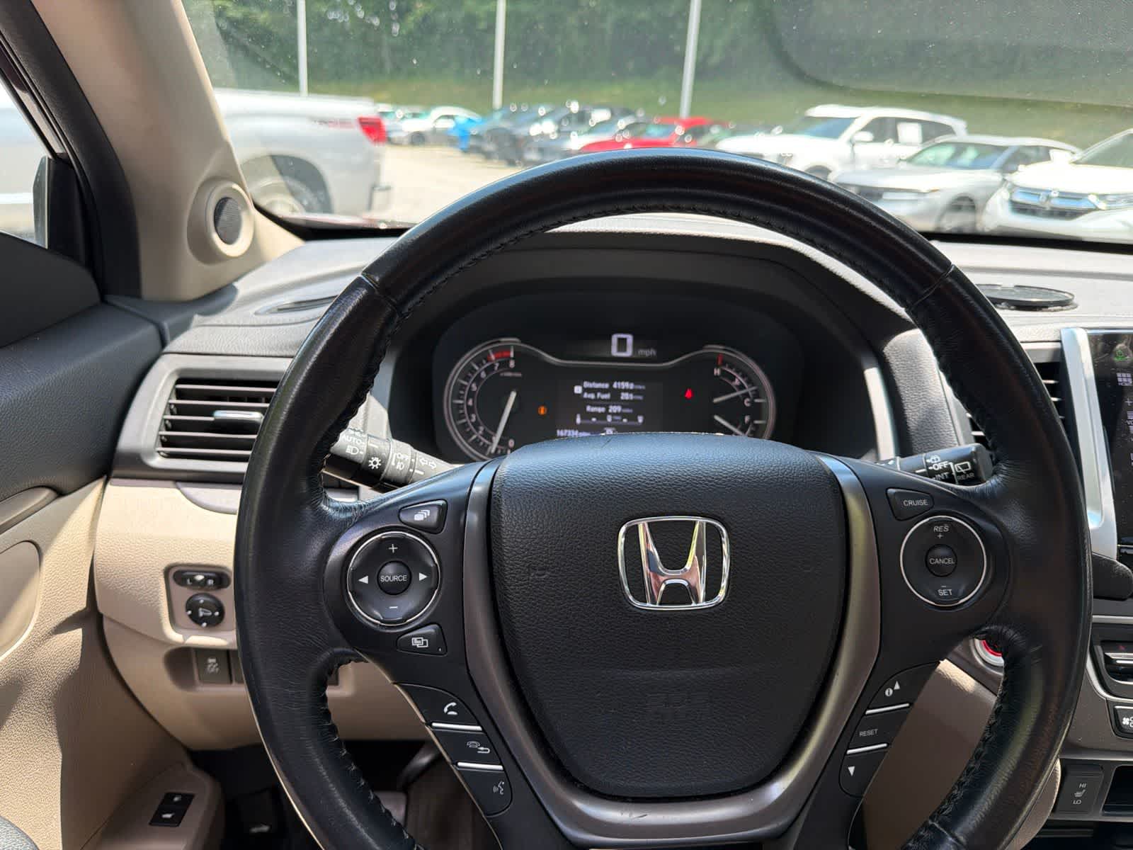 Thumbnail: 2016 Honda Pilot - 26
