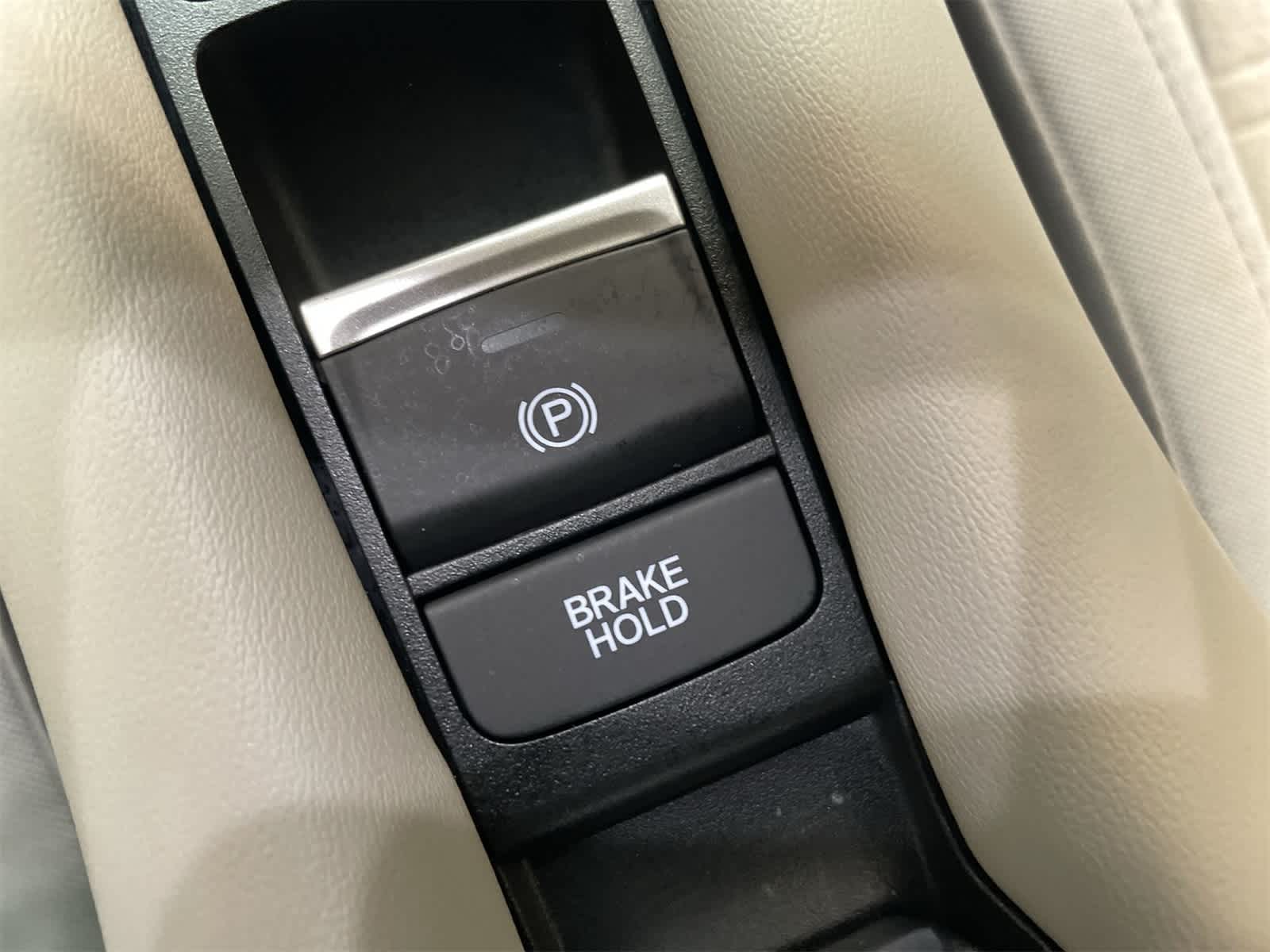 Thumbnail: 2025 Honda HR-V - 30