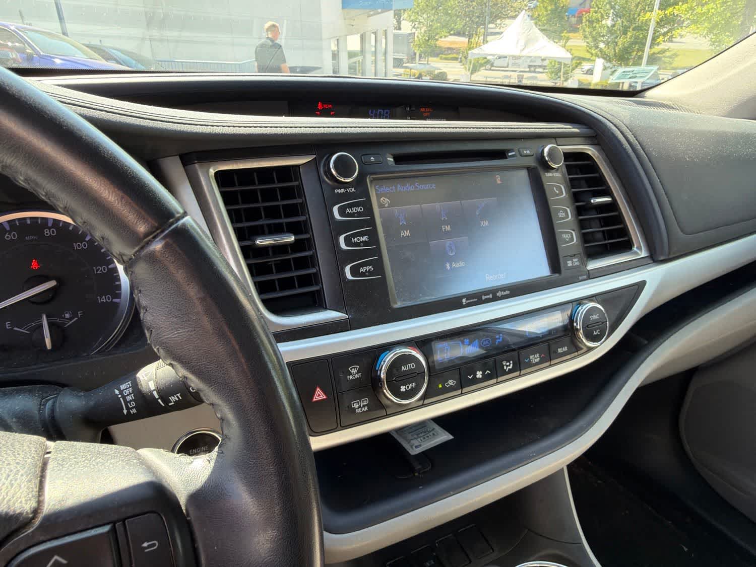 Thumbnail: 2019 Toyota Highlander - 19
