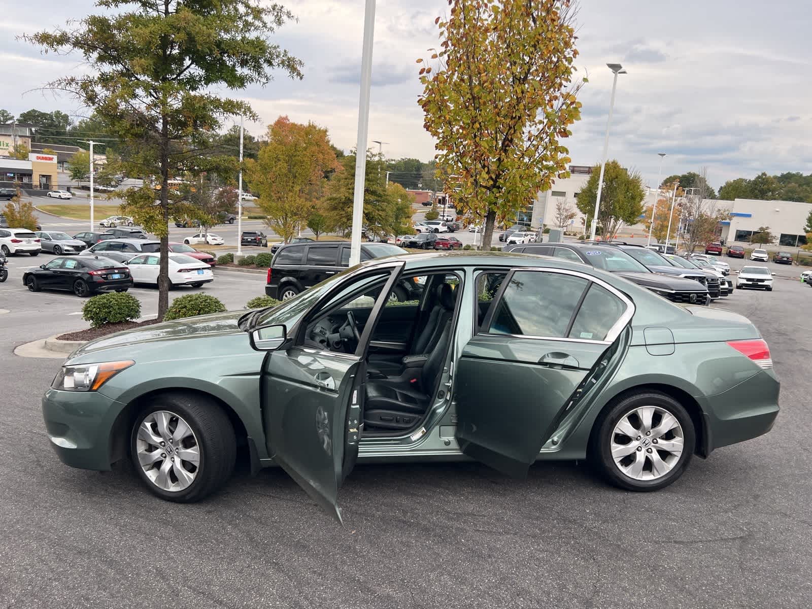 Thumbnail: 2009 Honda Accord - 17