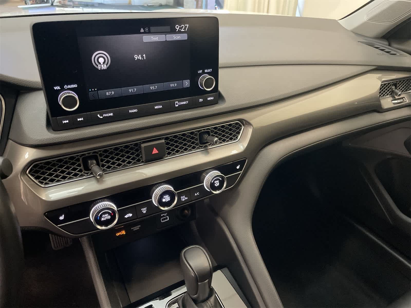 Thumbnail: 2024 Acura Integra - 29