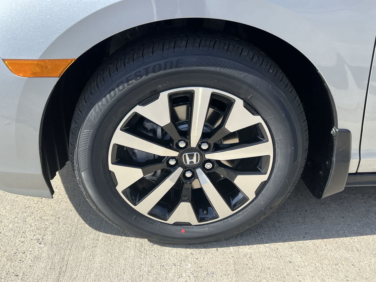 Thumbnail: 2026 Honda Odyssey - 7