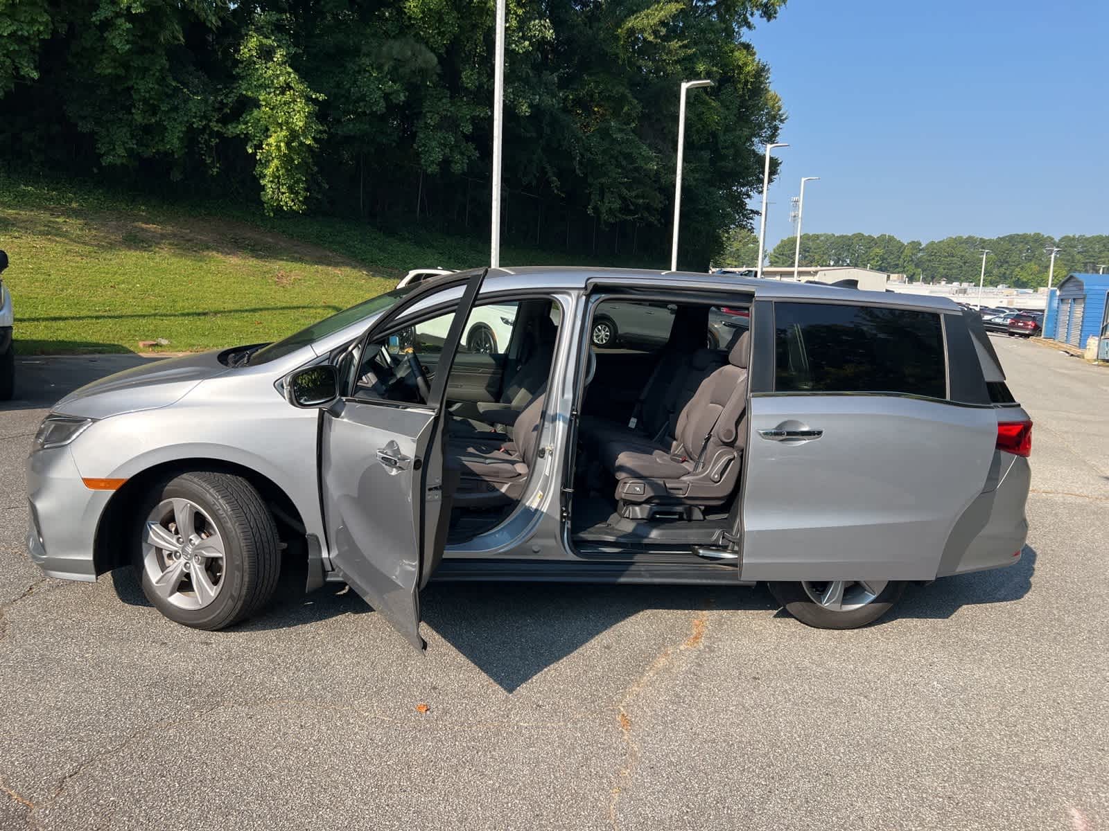 Thumbnail: 2020 Honda Odyssey - 16