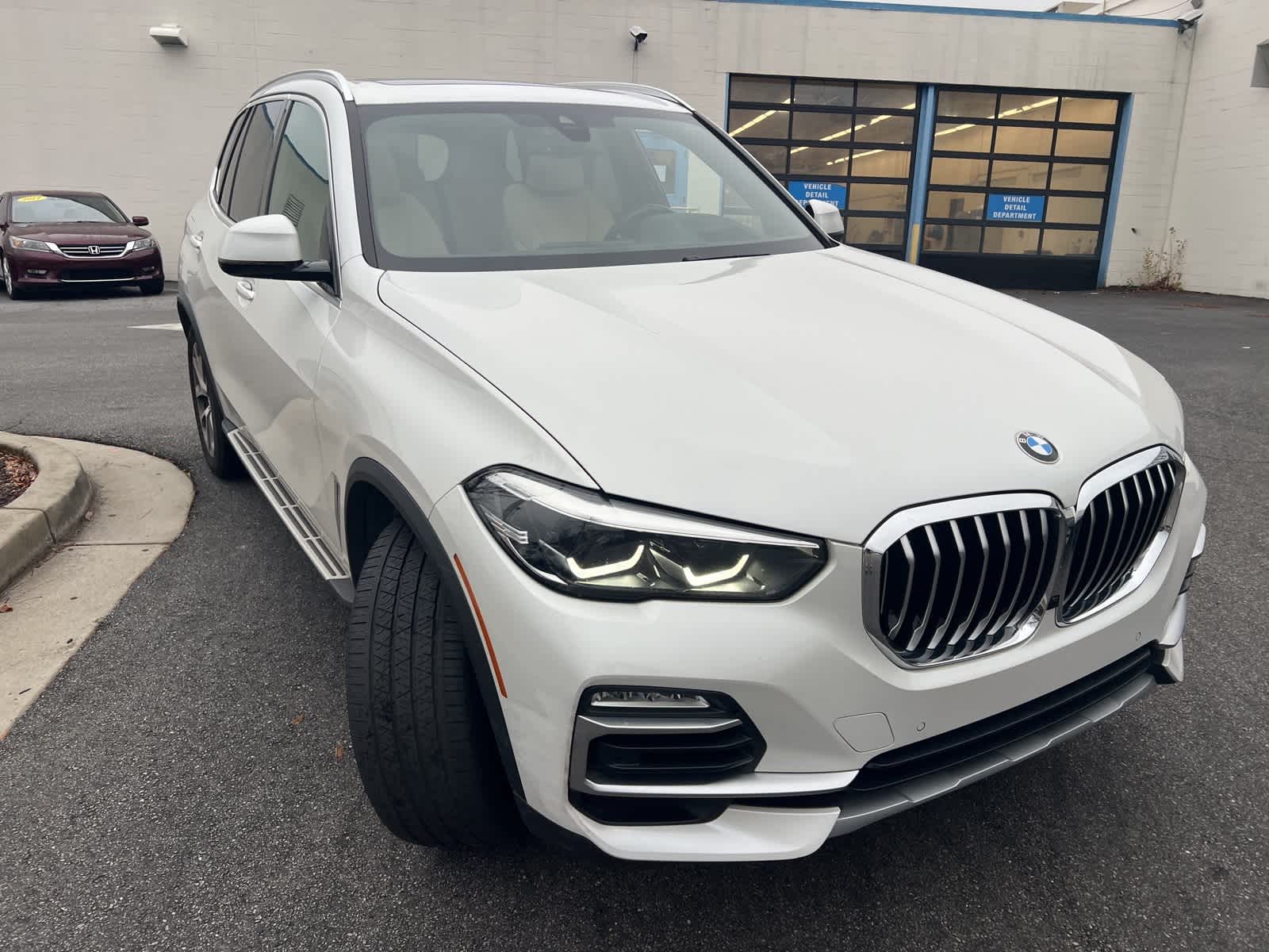 Thumbnail: 2021 BMW X5 - 13