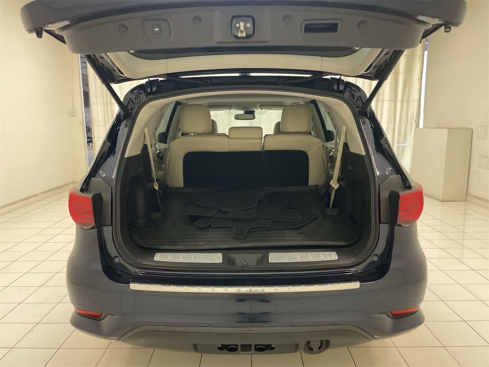 Thumbnail: 2017 INFINITI QX60 - 24