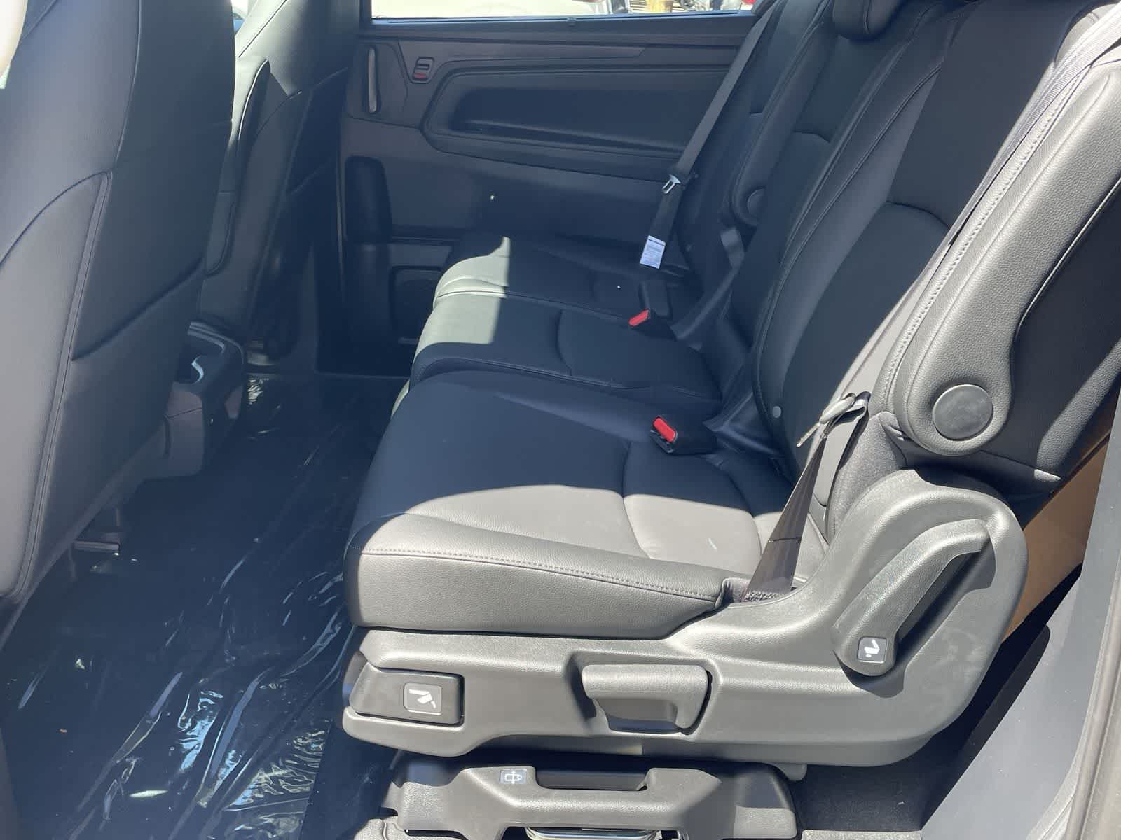 Thumbnail: 2026 Honda Odyssey - 10