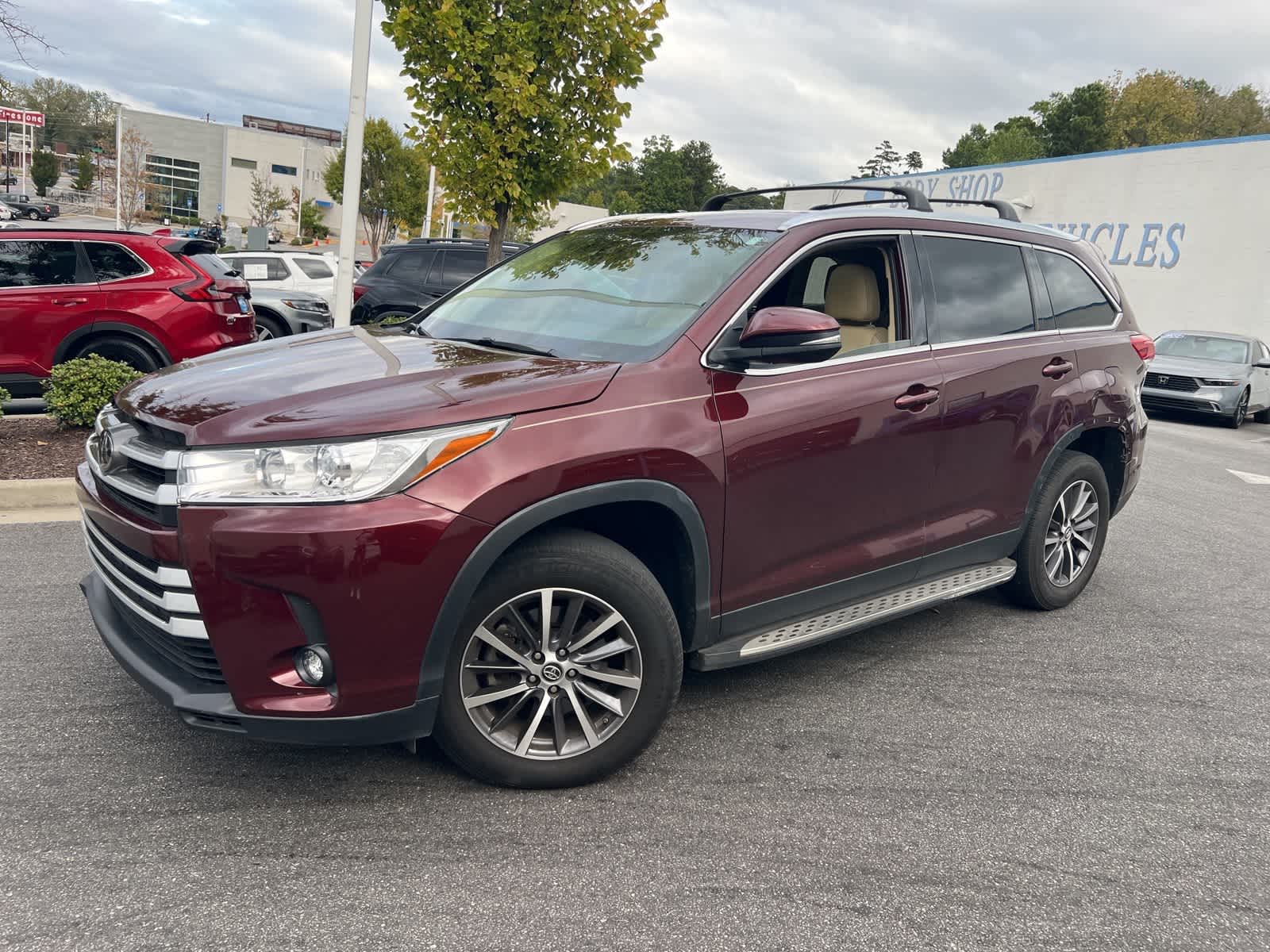 Thumbnail: 2019 Toyota Highlander - 5